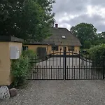 Privatunterkunft Rooms4you *